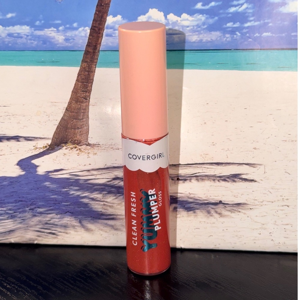 Covergirl Clean Fresh Yummy Plumper Gloss Love At Frost Sight High Shine Shimmer